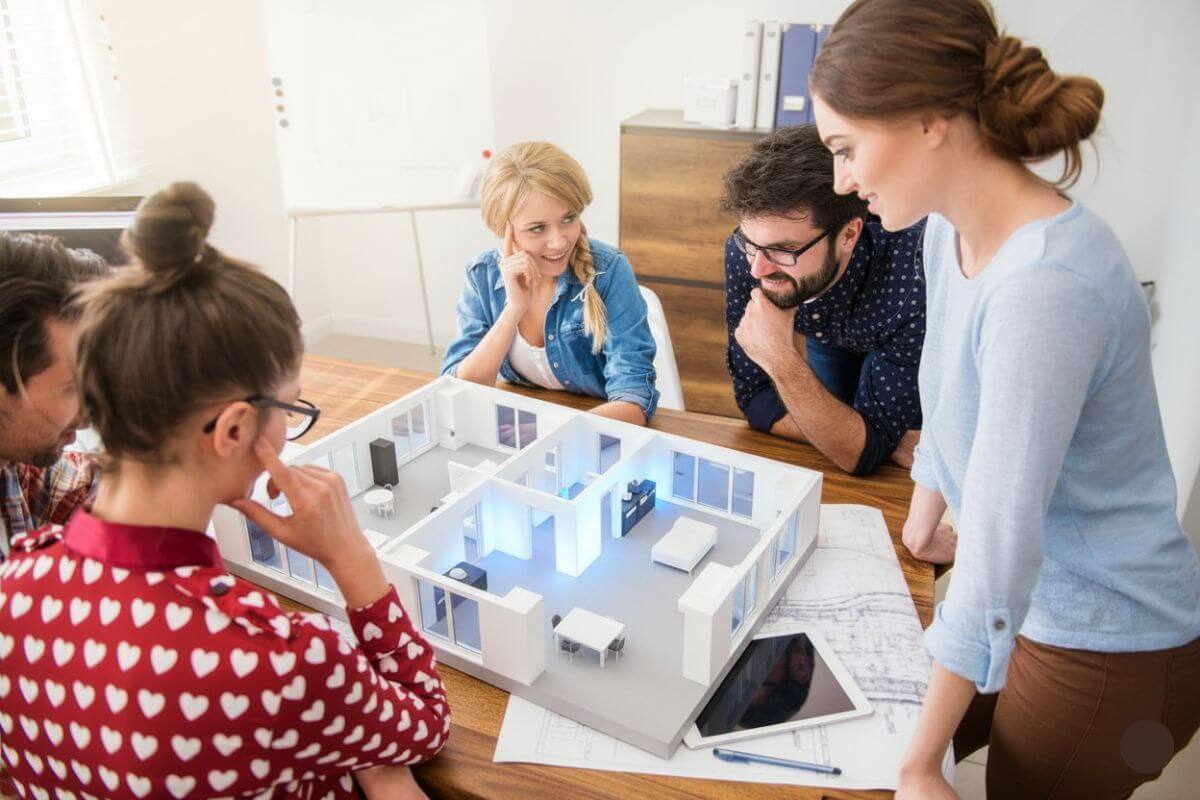 Reunión de planificación de reforma integral en Zaragoza